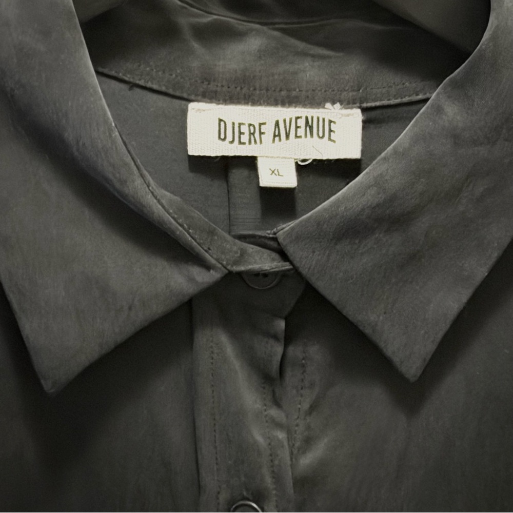 Djerf Avenue On The Go Shirt – Ash / Black – XL – NWT - Picture 12 of 16